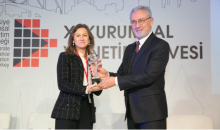 TKYD tarafından “En Yüksek Kurumsal Yönetim Derecelendirme Notuna Sahip Halka Açık Olmayan Aile Şirketi” seçildik TKYD tarafından “En Yüksek Kurumsal Yönetim Derecelendirme Notuna Sahip Halka Açık Olmayan Aile Şirketi” seçildik